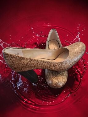 Bandolino Snake-Print High Heels in Taupe Brown Women's Shoes Size 8.5 Sexy Chic